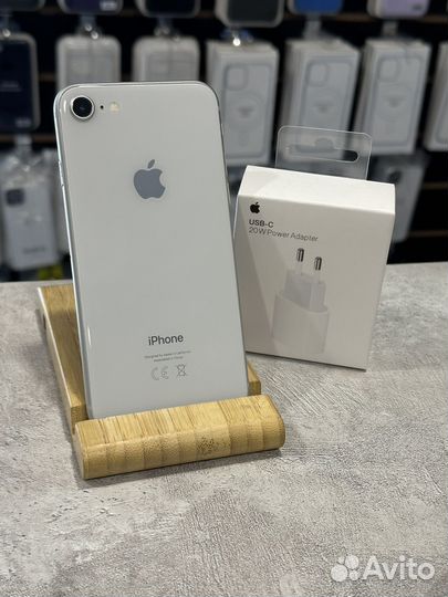 iPhone 8, 64 ГБ