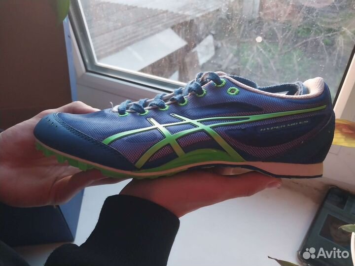 Шиповки беговые asics