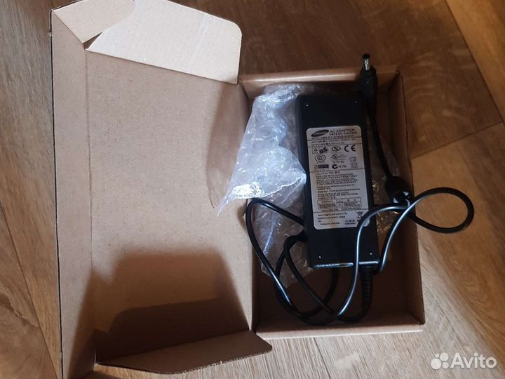 Блок питания для ноутбука Samsung