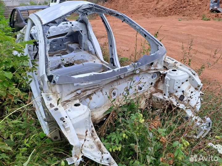 Кузов почастям Kia Rio3