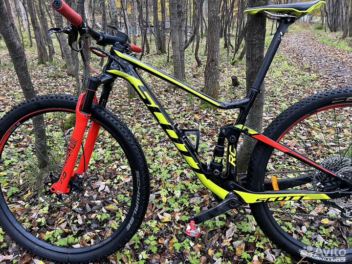 Scott spark rc900 world cup M-size 18-19 с док