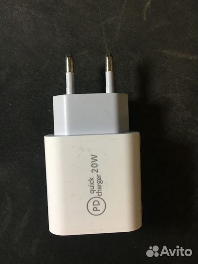 Беспроводная зарядка для iPhone