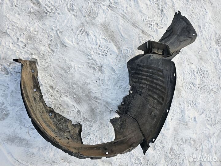 Подкрылок mazda 3 BL, Z6 перед левый