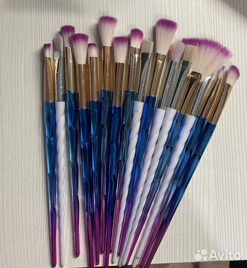 Кисти для макияжа