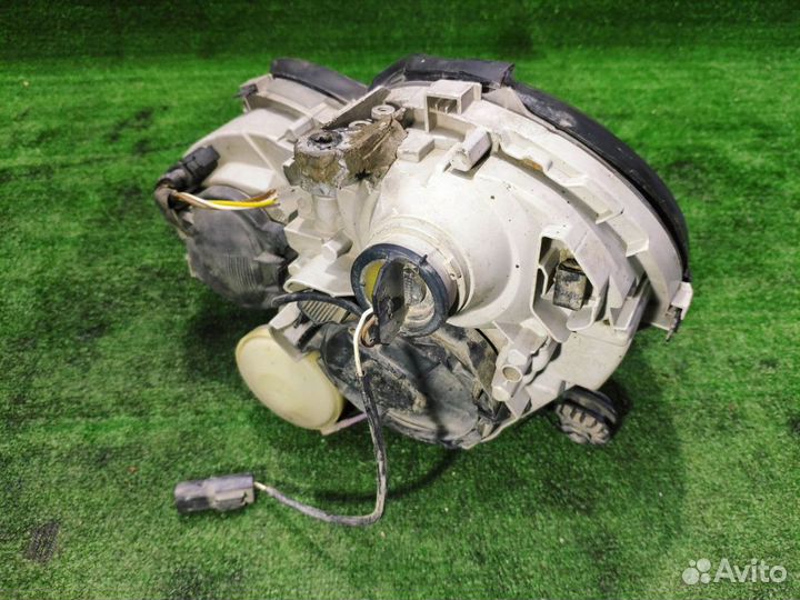 Фара передняя правая Mercedes Benz C W203