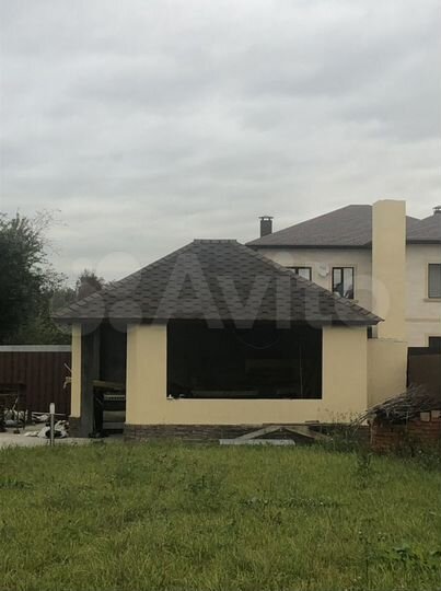 Коттедж 450 м² на участке 10 сот.