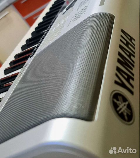 Синтезатор Yamaha psr E403