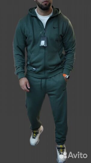 Спортивный костюм Nike