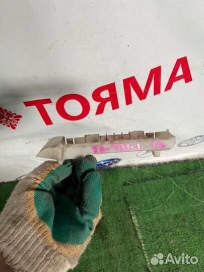 Крепление бампера переднее левое Nissan Teana J31