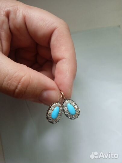 Золотые серьги