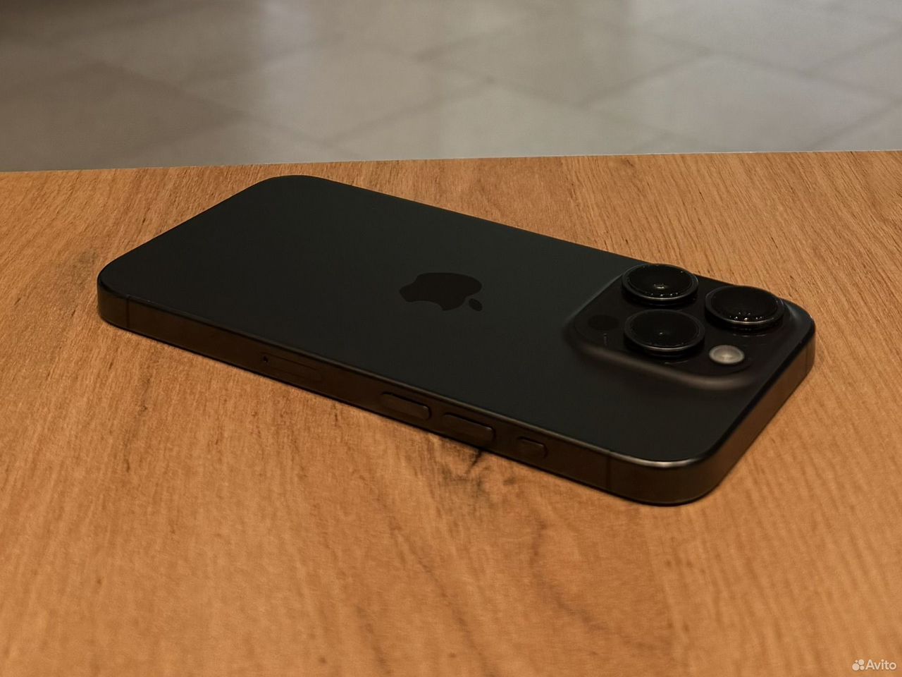 iPhone 15 Pro, 128 ГБ