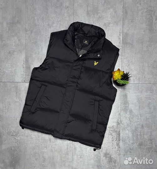 Мужская жилетка с карманами lyle scott