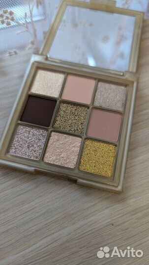 Тени Huda Beauty Gold Obsessions