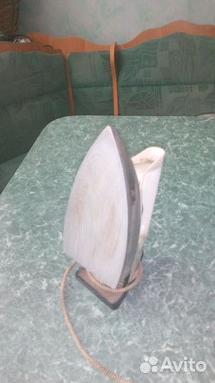 Утюг -2 шт