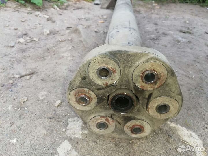 Карданный вал Мерседес W210