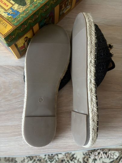 Шлепанцы женские