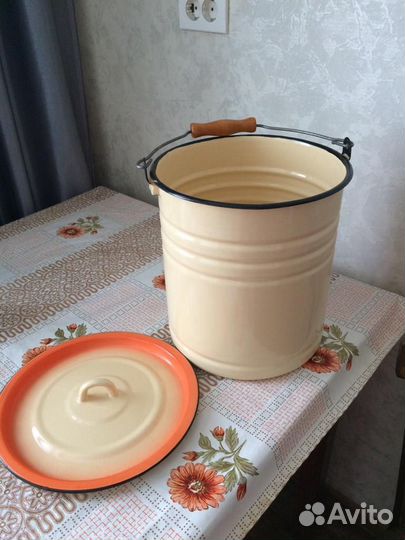 Ведро эмалированное 10 л. новое