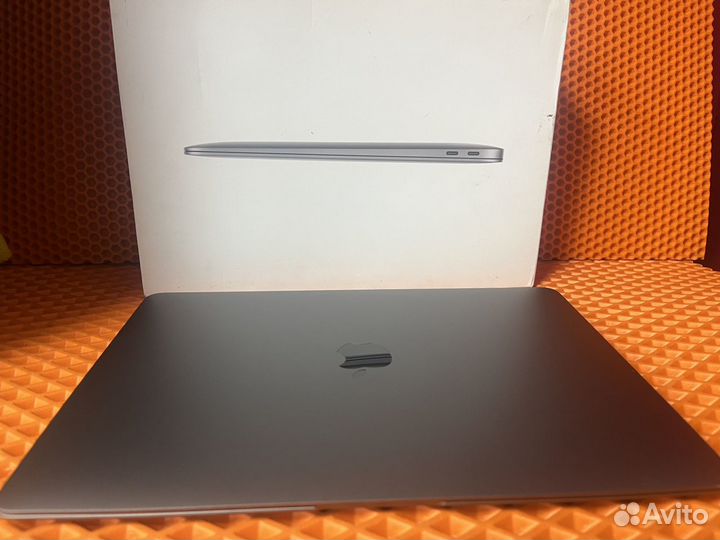 Apple MacBook air 13 2020 m1 8gb 256