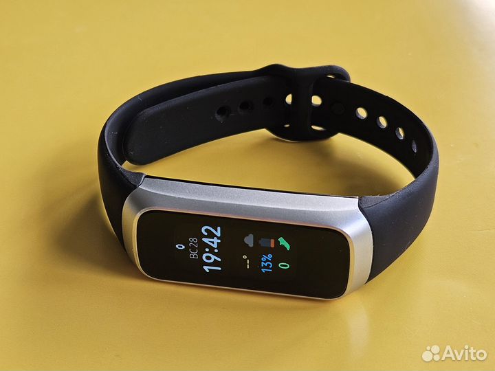 Фитнес-браслет Samsung Galaxy Fit