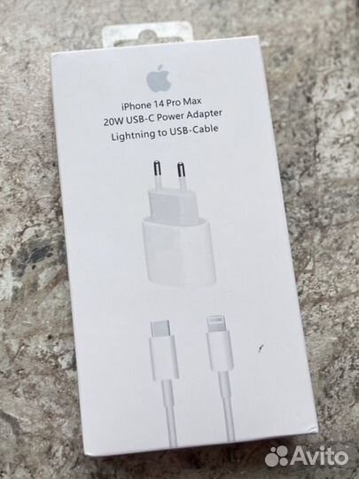 Зарядное устройство на iPhone