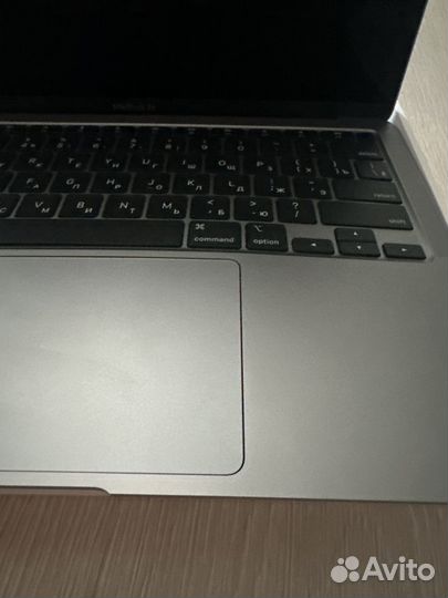 Macbook m1 новый (почти)