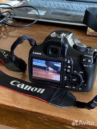 Зеркальный фотоаппарат canon 1100d