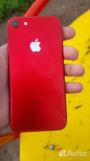 Телефон iPhone 7