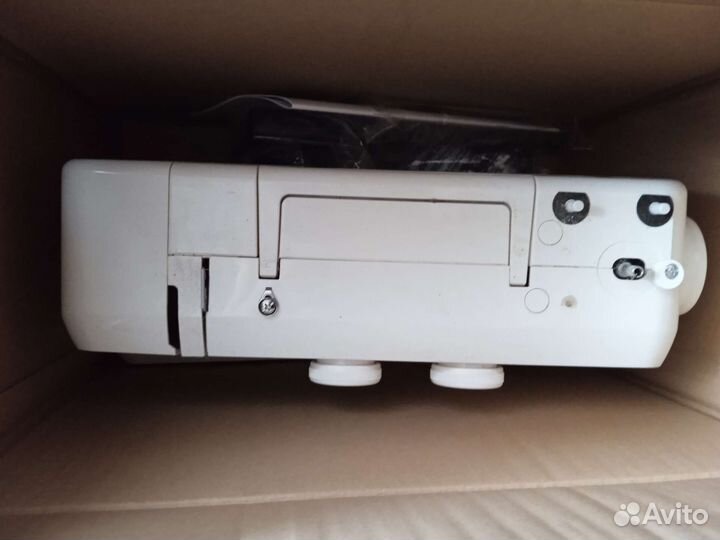 Швейная машина Elna easy line 12