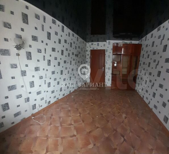 Комната 12 м² в 4-к., 1/9 эт.