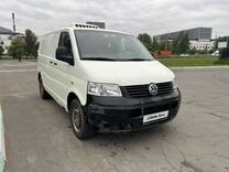 Volkswagen Transporter 1.9 MT, 2004, битый, 460 000 км, с пробегом, цена 550 000 руб.