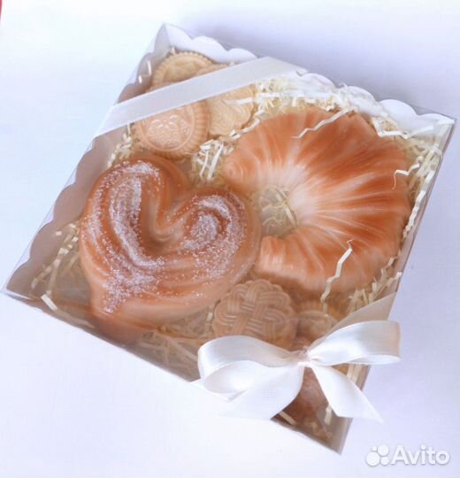 Мыльные пирожные