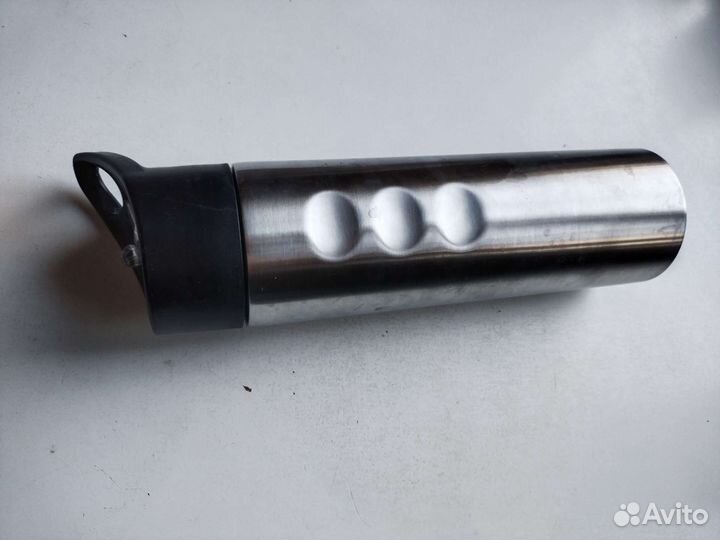 Спортивная бутылка для воды металлическая