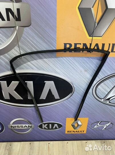 Уплотнитель зад проема стекла двери Nissan almera