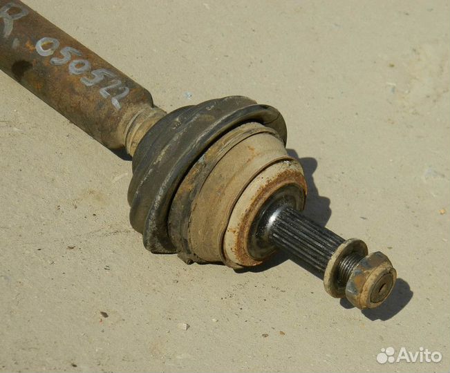 Привод правый VW Golf 3 1.8