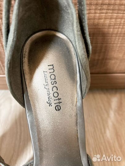 Босоножки женские mascotte