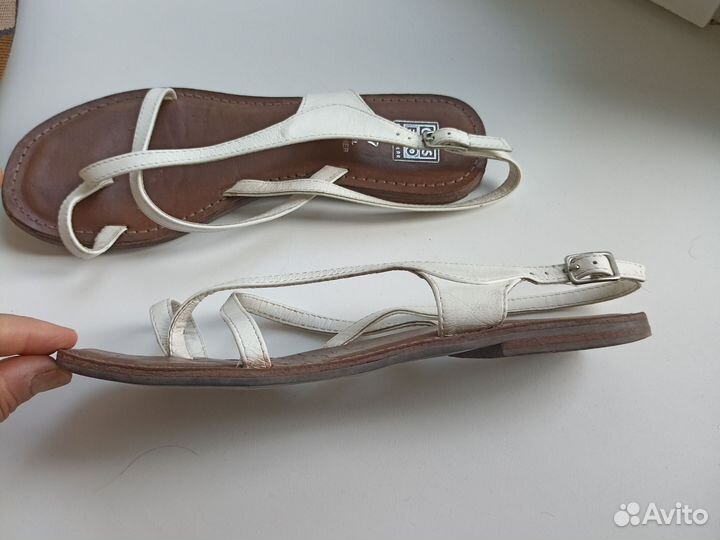Босоножки летние белые р.37 отл.сост