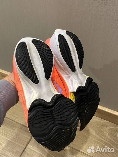 Кроссовки nike tempo next