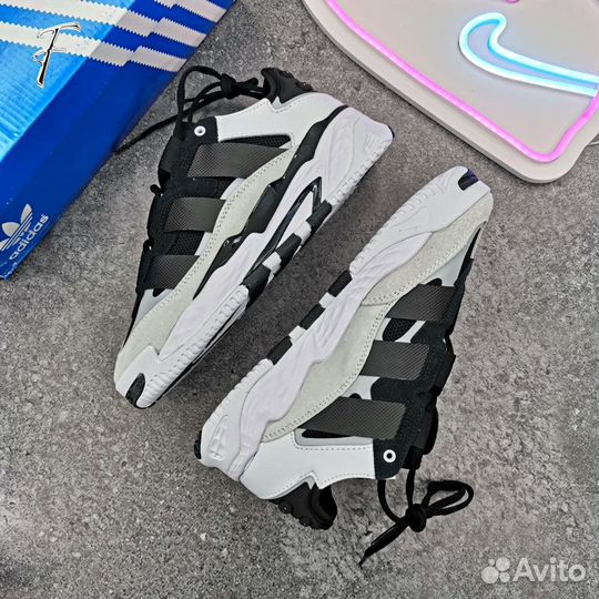 Кроссовки Adidas Новые