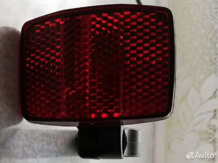 Фонарь-катафот для велосипеда