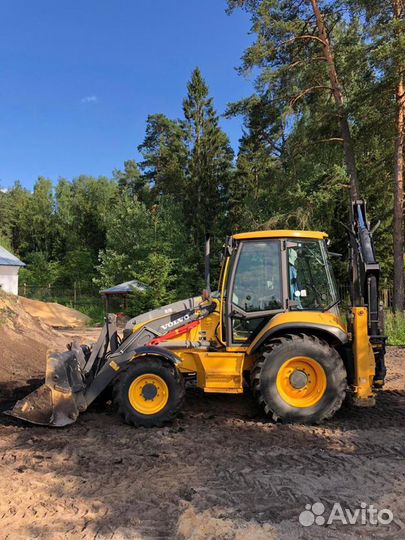 Услуги трактора эксковатора крана