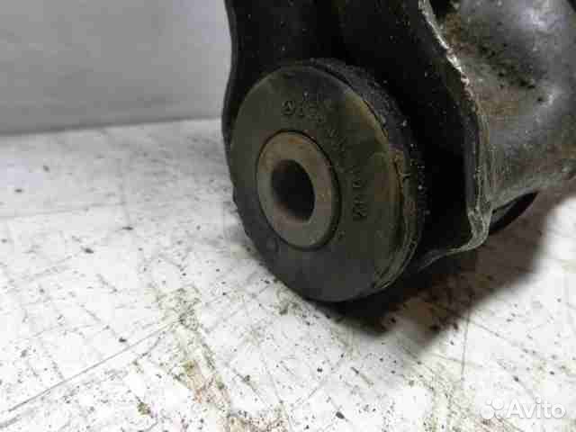 Рычаг передний правый нижний Mercedes Vito (Viano)