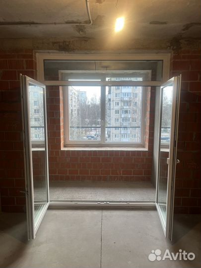 Балконная дверь