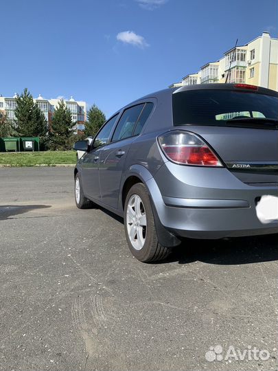 Opel Astra 1.6 AMT, 2011, 251 156 км