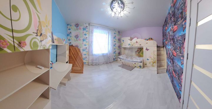 3-к. квартира, 72 м², 1/1 эт.