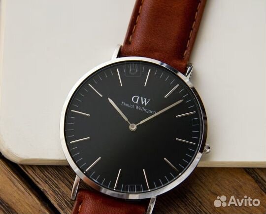 Часы Daniel Wellington DW00100132