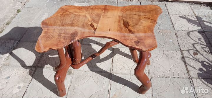 Стол журнальный