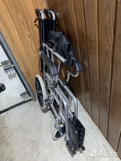 Коляска инвалидная