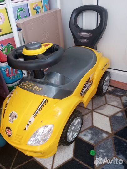 Детская машинка каталка