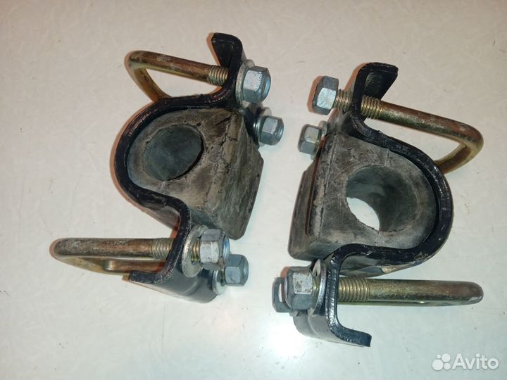 Скоба стабилизатора Mercedes W463 A4603230140