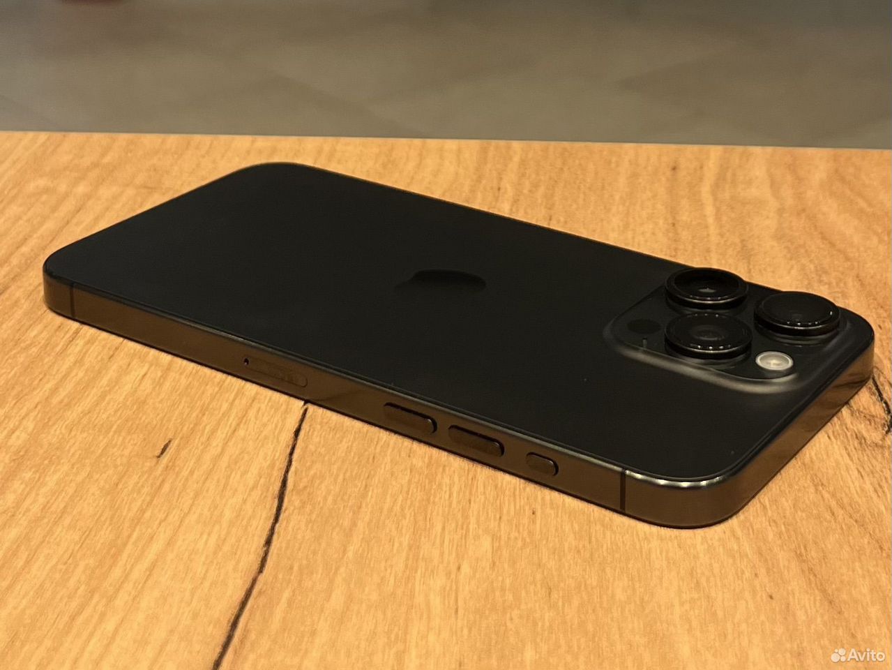 iPhone 15 Pro, 256 ГБ